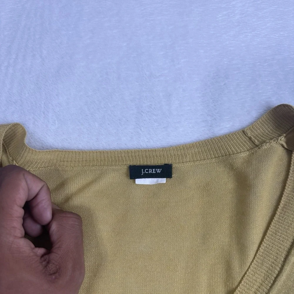 Y2K J.Crew Yellow Long Sleeve V-Neck Silk Blouse Women's Size Medium‎ Hole